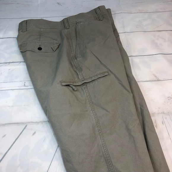 dockers cargo pants with zipper pocket